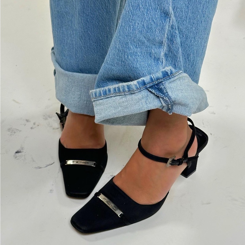 FENDI ankle kitten heels 38